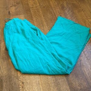 NWT GeeGee Women’s Wide Leg Pants Green Size Medium